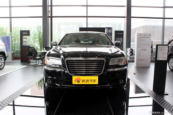 2013款克莱斯勒300C到店实拍