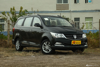 2016款宝骏730 1.8L手动舒适型