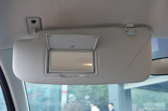 2012款逍客2.0L两驱手动 XL火