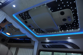 2013款中欧尊逸C型柴油版