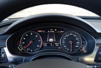 2016款奥迪A6L 3.0T自动50TFSI quattro