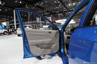 2015上海车展：悦翔V3