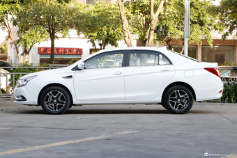 2015款比亚迪G5 1.5TID自动尊贵型