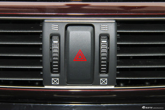 2015款阿特兹2.0L自动蓝天豪华版