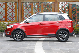 2016款金杯智尚S35 1.5L手动精英版