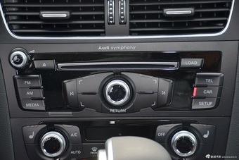 2016款奥迪Q5 2.0T自动40TFSI 特别版