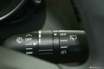 2012款马自达3星聘2厢