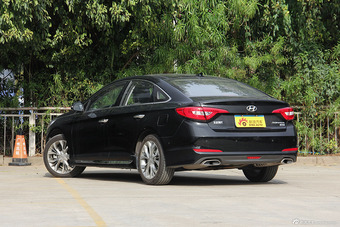 2015款索纳塔九 2.4L自动 TOP旗舰型