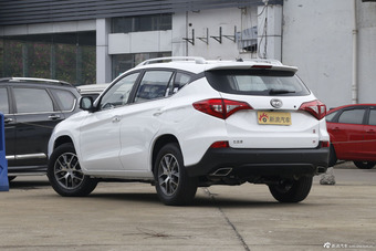 2016款比亚迪宋1.5TI手动豪华型