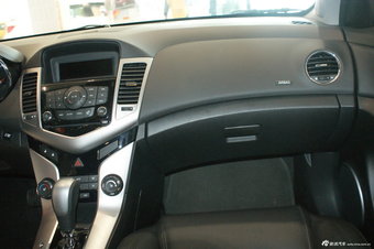 2012款科鲁兹1.8SX