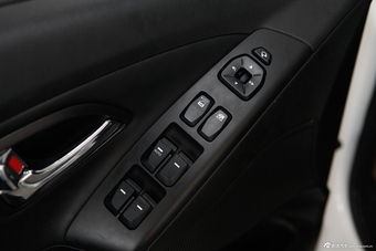 2013款北京现代ix35 2.0GLS自动两驱智能版 国V