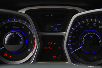 2016款瑞风S3 1.5L手动豪华智能尊享版