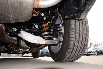 2015款凯迪拉克SRX 3.0L自动精英型