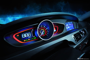 2013款荣威550官方图