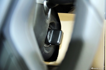 2013款中华H330 1.5L自动豪华型