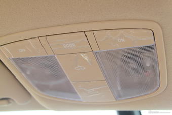 2013款北京汽车E系列三厢