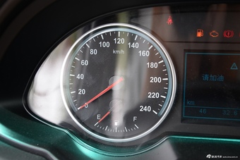 2016款中华V5 1.5L手动两驱运动型