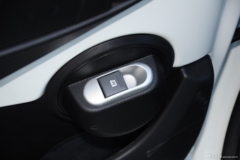 2015款比亚迪F0 1.0L手动尚酷型