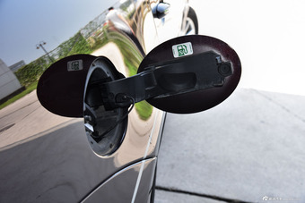 2015款捷豹XJL 3.0 SC典雅商务80周年典藏版