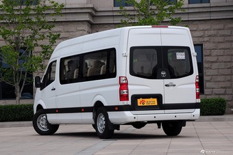 2015款图雅诺2.8T长轴商务版