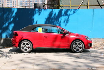 2013款高尔夫GIT敞篷版