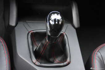 2014款吉利GX7到店实拍