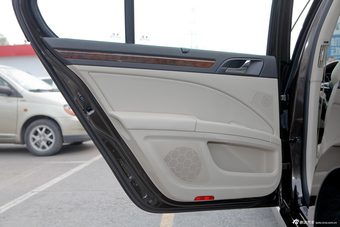 2013款斯柯达速派2.0T双离合尊仕版图片