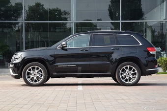 2016款大切诺基3.6L自动旗舰尊耀版