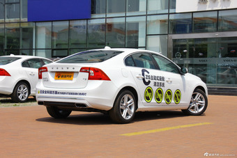 2015款沃尔沃S60L 2.0T T5 智驭版到店实拍