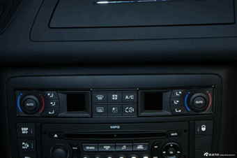 2012款东风雪铁龙C5