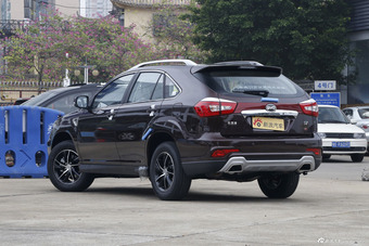 2015款比亚迪S7升级版1.5T手动尊贵型