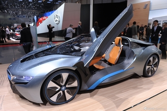 宝马i8