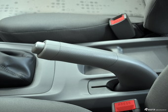 2013款赛欧三厢1.2L手动时尚版