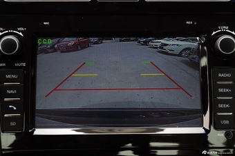 2015款吉利EC8 2.0L自动尊贵型