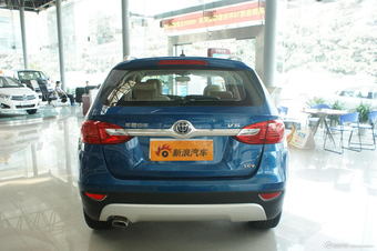 2012款中华V5 1.6L手动豪华型