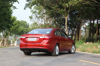 奇瑞艾瑞泽实拍图-外观