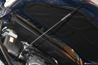 2014款爱腾2.3L四驱自动豪华汽油版