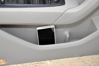 2014款奔腾B90到店实拍