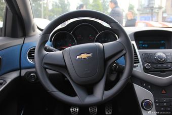 2012款科鲁兹1.6T SE手动运动版