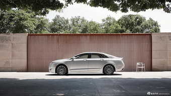 2014款林肯MKZ