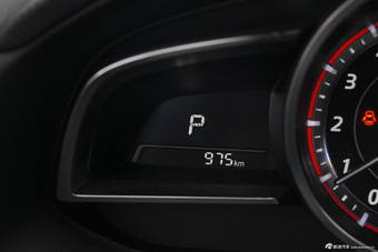 2016款马自达3昂克赛拉2.0L自动两厢旗舰型