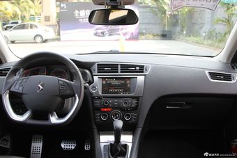 2014款DS 5LS THP200 1.6T自动豪华型