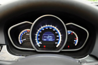 2013款东南V6菱仕高清实拍