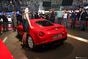 阿尔法罗密欧4C