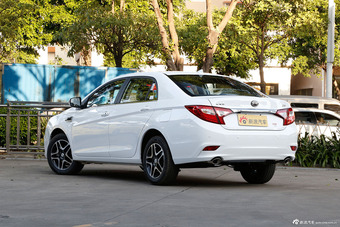 2015款比亚迪G5 1.5TID自动尊贵型