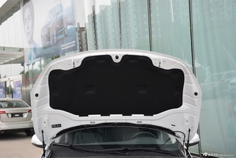 2017款沃尔沃V60  2.0T自动 T5 智逸版