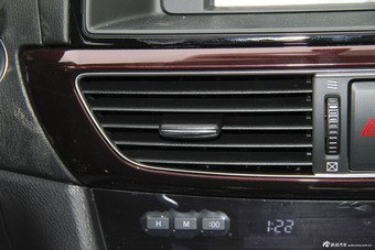 2015款阿特兹2.0L自动蓝天豪华版