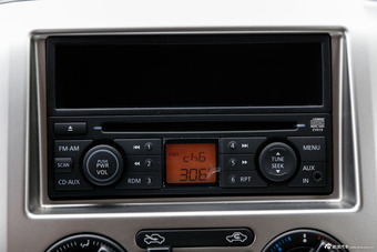 2014款NV200 1.6L自动尊贵型 国V