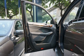 2014款奔驰ML400到店实拍