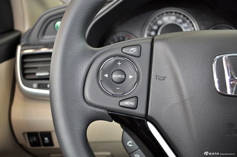 2013款凌派1.8L自动豪华版 探戈红